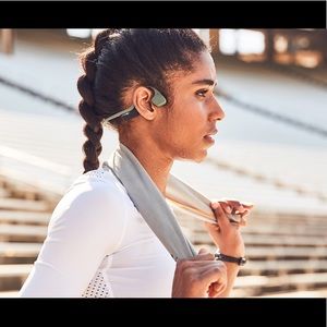 AfterShokz Trekz Headphones